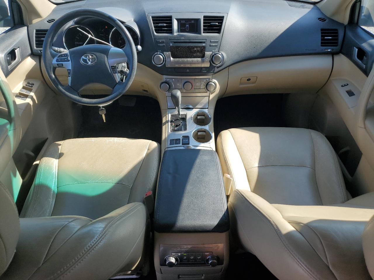 5TDZA3EH5CS025644 2012 Toyota Highlander Base