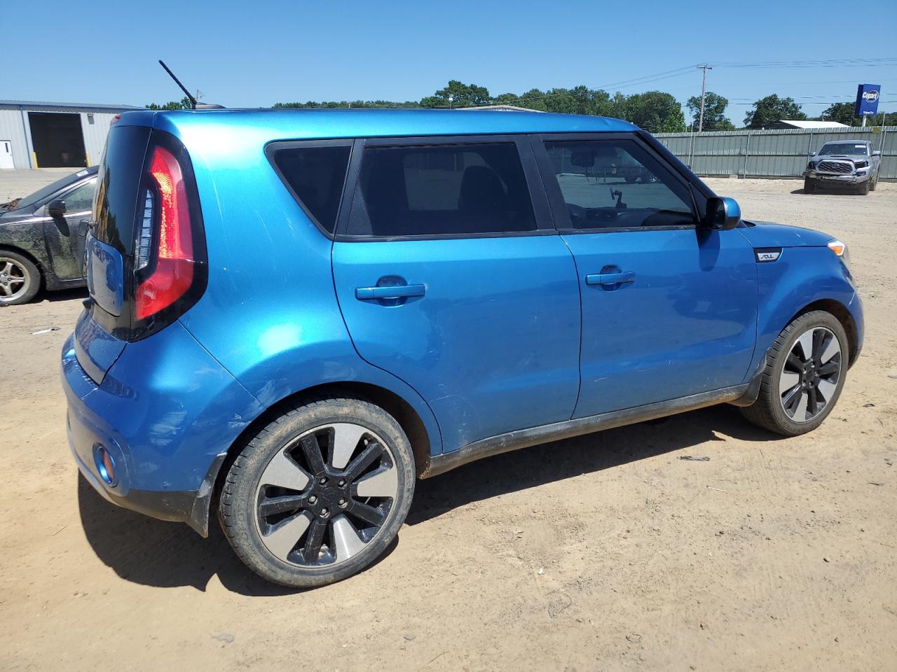 KNDJP3A51H7465756 2017 Kia Soul +