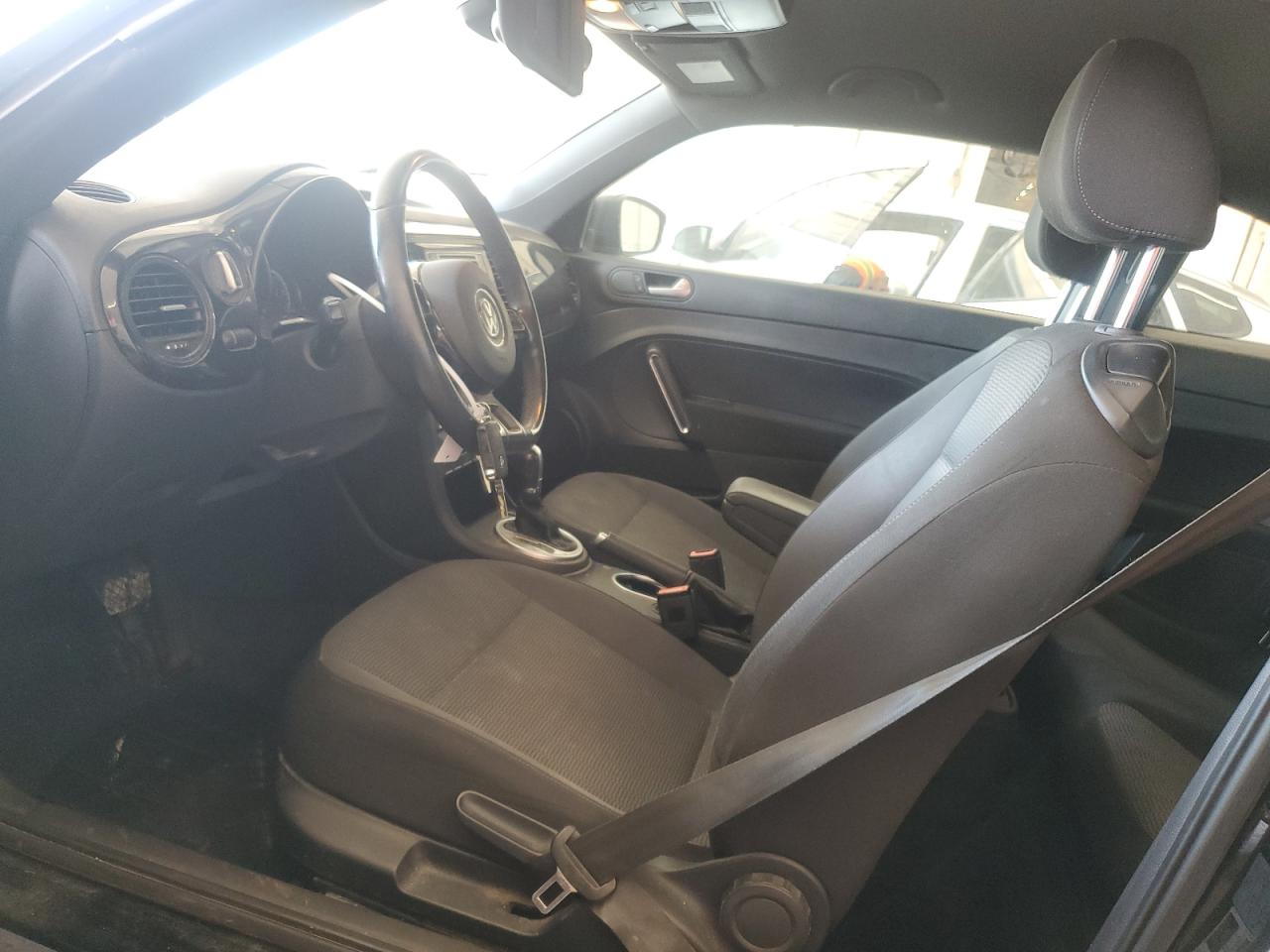 3VWF17AT8GM634024 2016 Volkswagen Beetle 1.8T