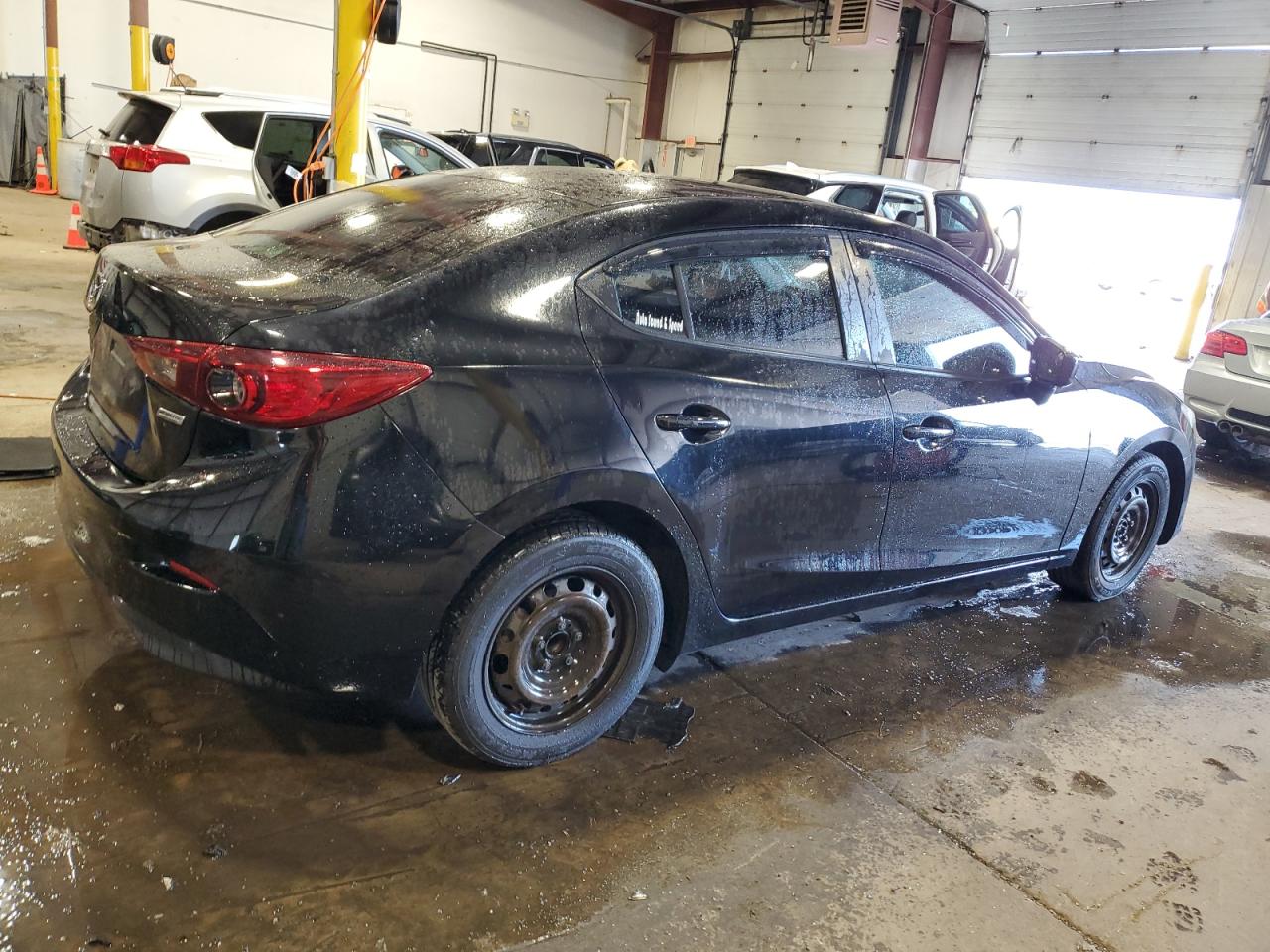 2015 Mazda 3 Sport vin: 3MZBM1U77FM222421