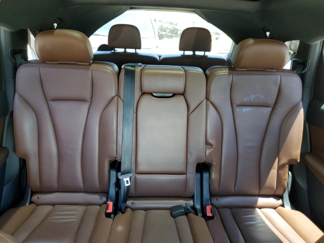 WA1AHAF77KD044736 2019 Audi Q7 Premium