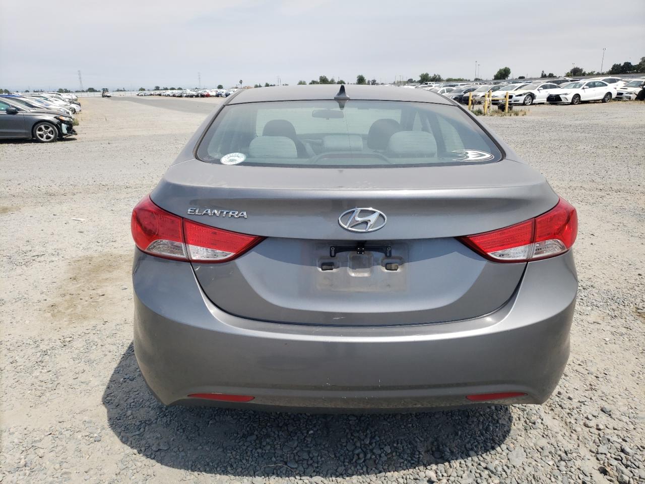 2013 Hyundai Elantra Gls vin: 5NPDH4AE4DH180197