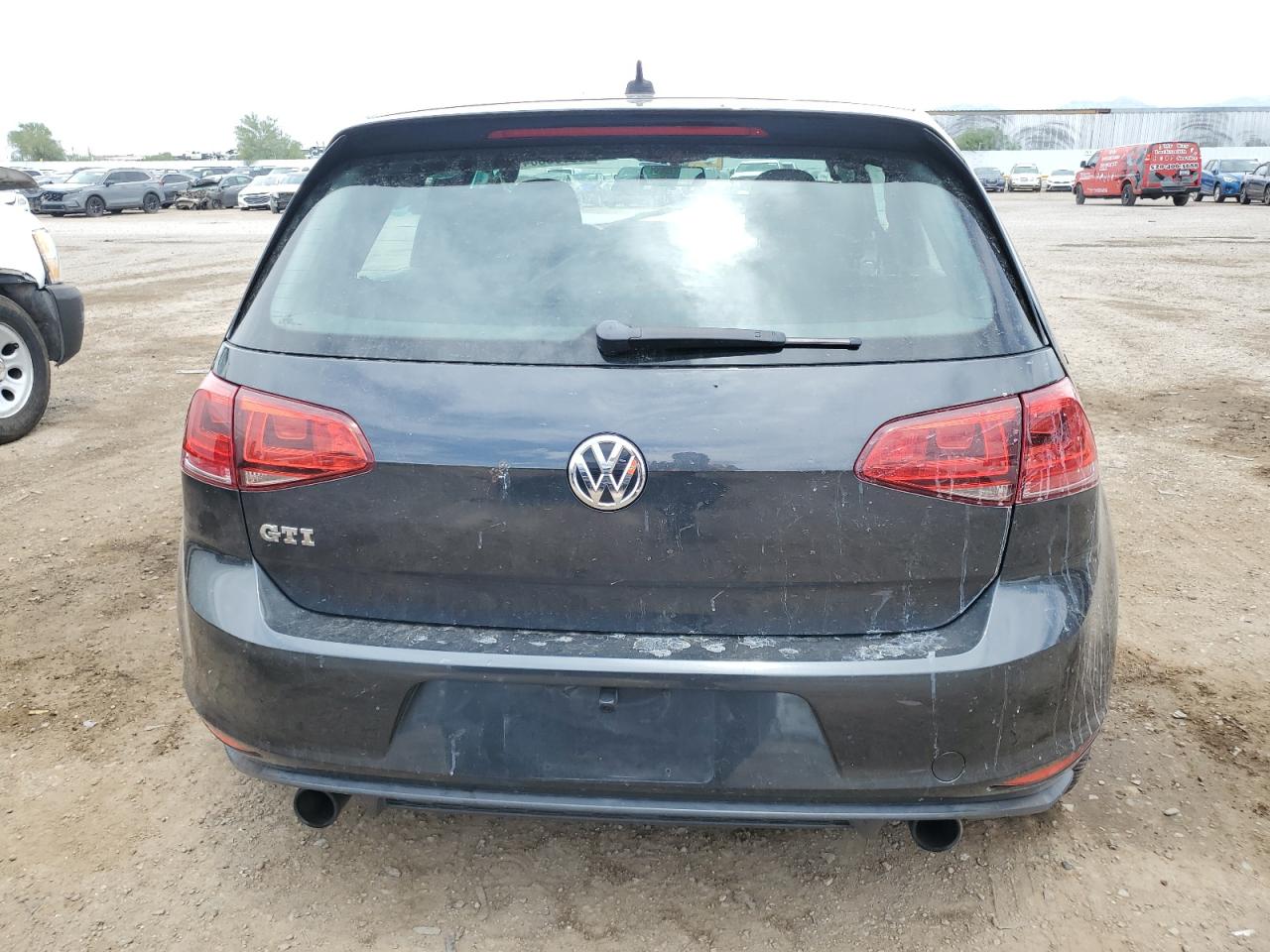 3VW4T7AU6HM034792 2017 Volkswagen Gti S