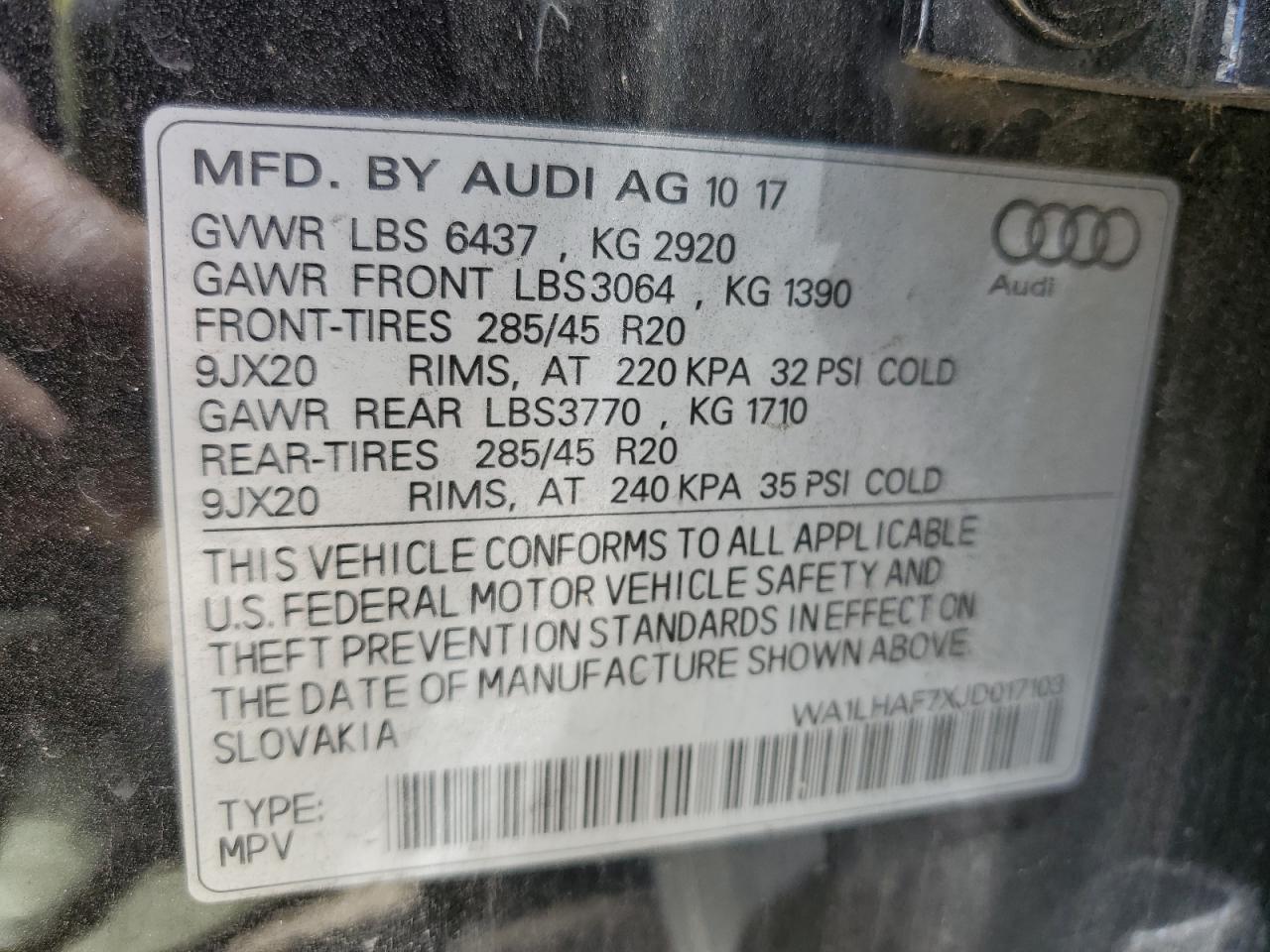 WA1LHAF7XJD017103 2018 Audi Q7 Premium Plus