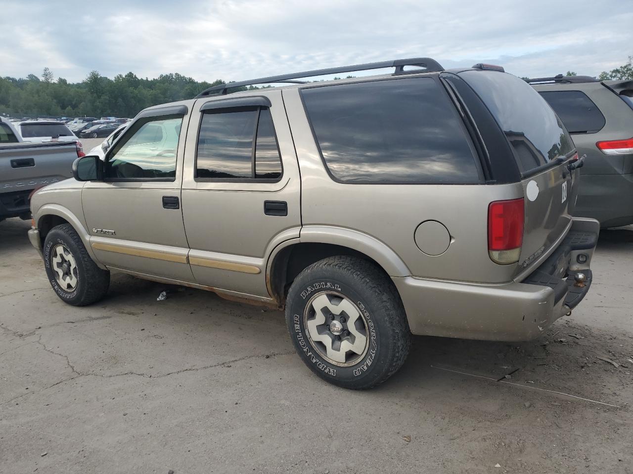 1GNDT13X74K109001 2004 Chevrolet Blazer