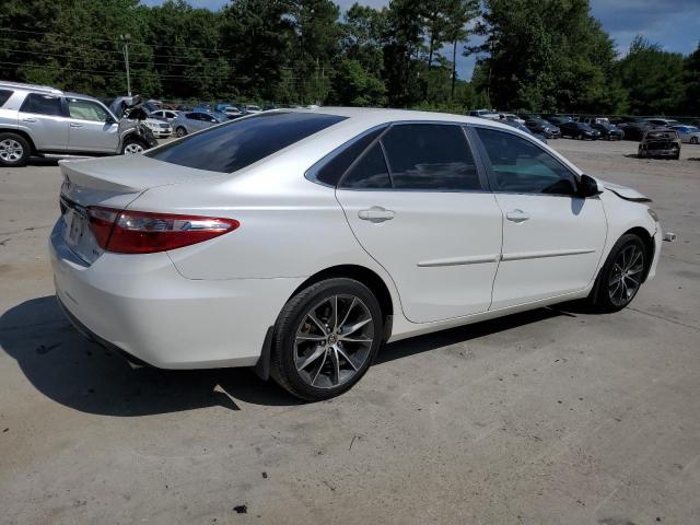 VIN 4T1BF1FK4FU941616 2015 Toyota Camry, LE no.3