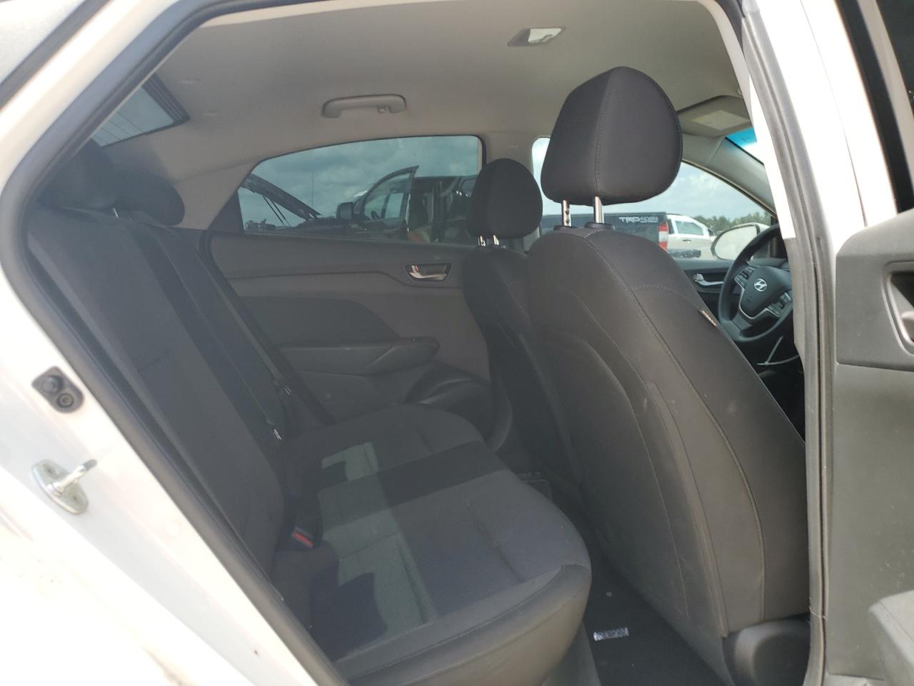 3KPC24A60LE121172 2020 Hyundai Accent Se