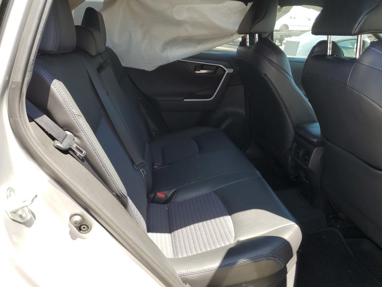 2T3E6RFV9MW009969 2021 Toyota Rav4 Xse