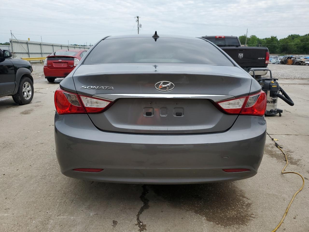 2013 Hyundai Sonata Gls vin: 5NPEB4AC0DH685514