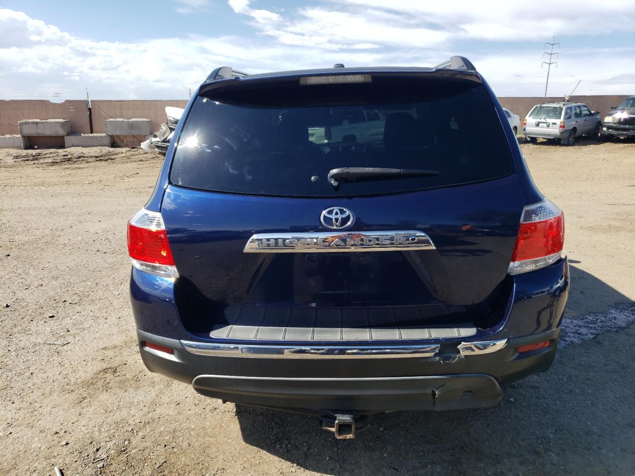 5TDYK3EH2BS036642 2011 Toyota Highlander Limited