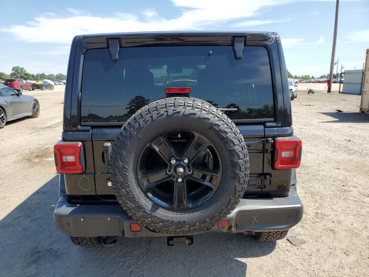 1C4HJXEGXLW177123 2020 Jeep Wrangler Unlimited Sahara