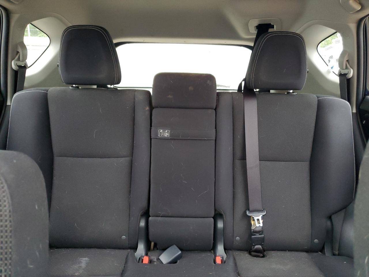 JTMRJREV4HD075575 2017 Toyota Rav4 Hv Le