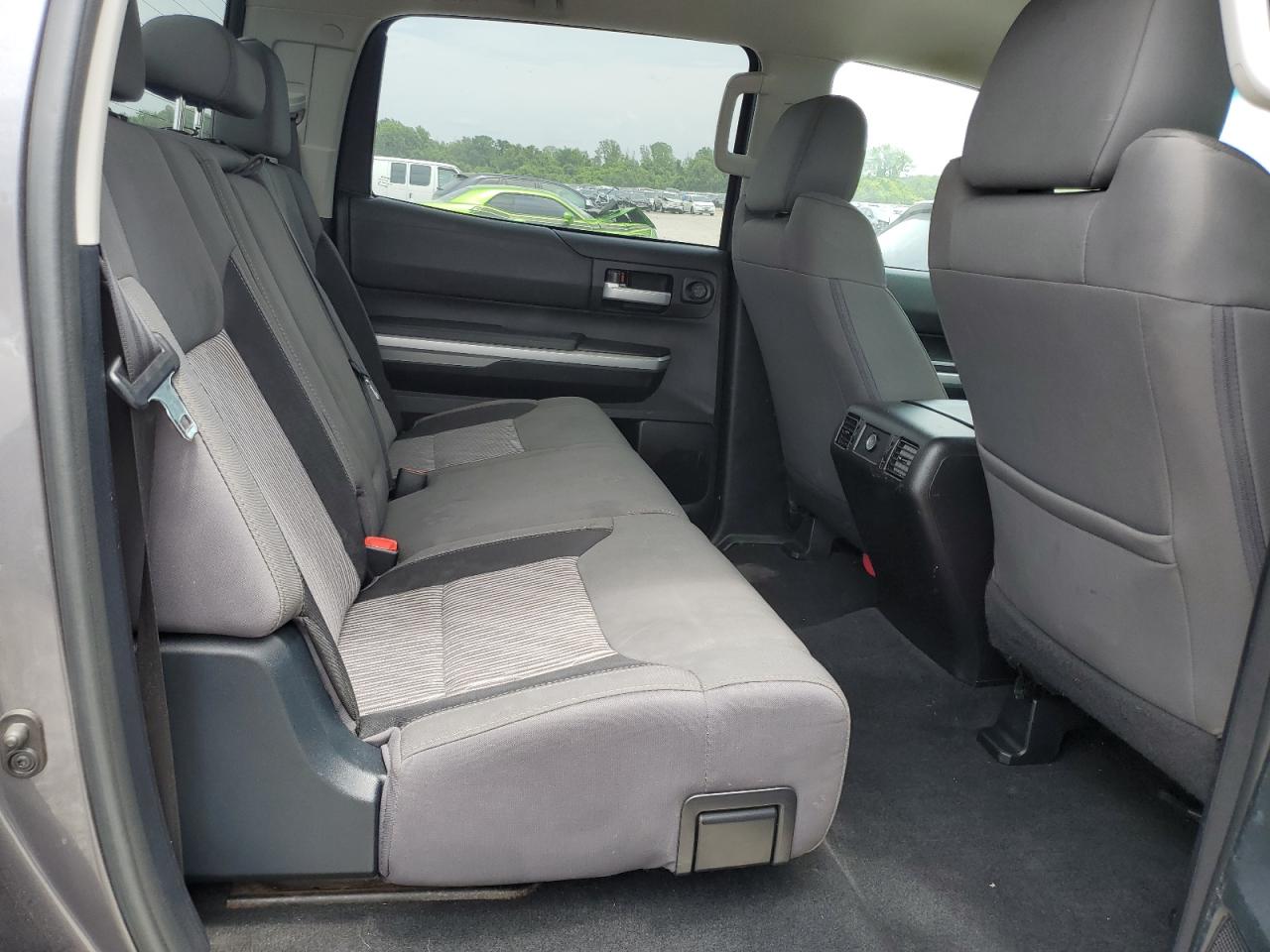 5TFEY5F19EX171565 2014 Toyota Tundra Crewmax Sr5