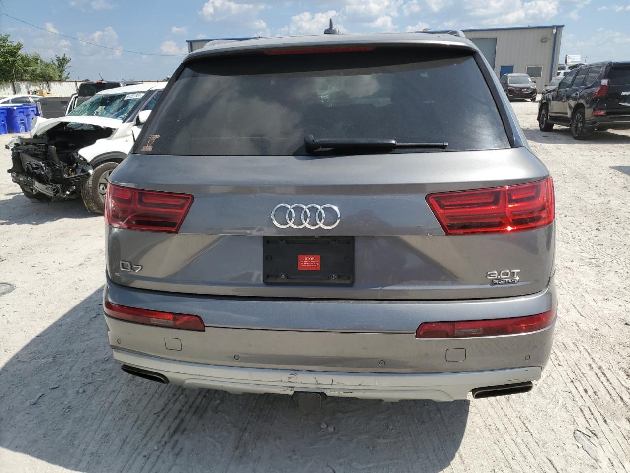 WA1LAAF77HD026324 2017 Audi Q7 Premium Plus