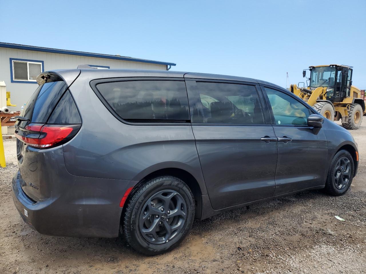 Lot #2640762071 2022 CHRYSLER PACIFICA H