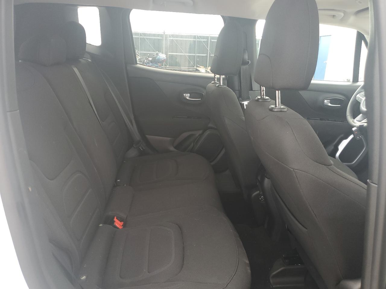 ZACNJBBBXKPK74930 2019 Jeep Renegade Latitude