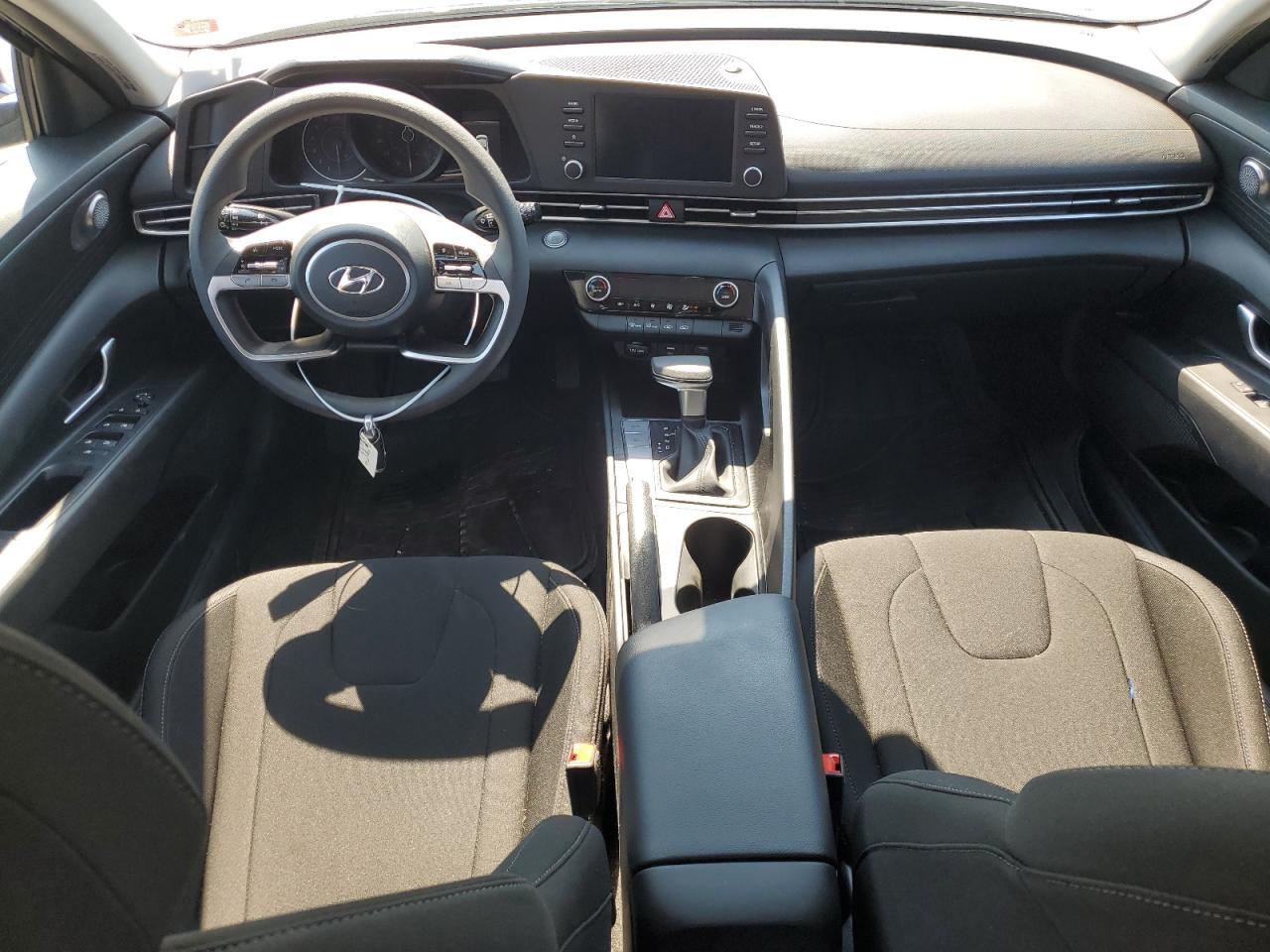 5NPLM4AG8NH084762 2022 Hyundai Elantra Sel