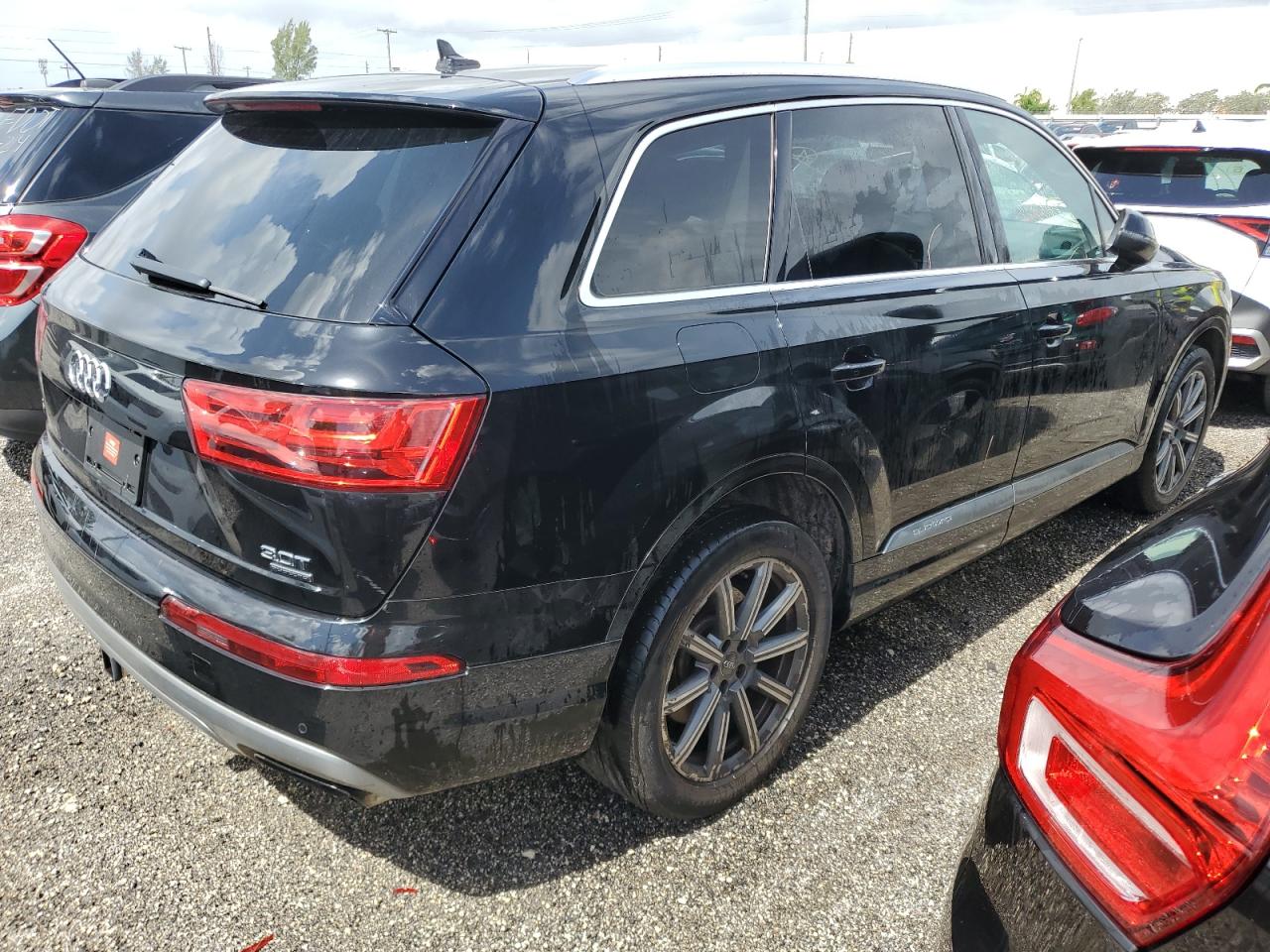 WA1AAAF70JD020491 2018 Audi Q7 Premium