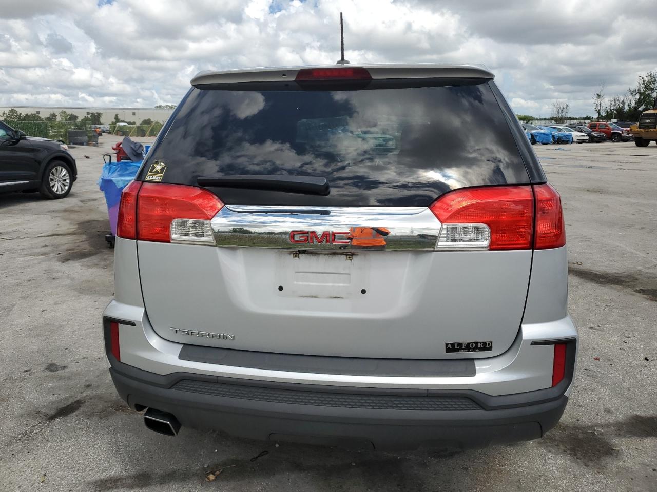 2GKALMEK0H6322027 2017 GMC Terrain Sle