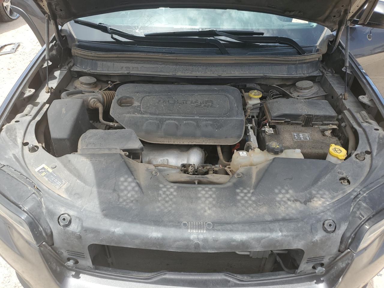 1C4PJLLB6KD307985 2019 Jeep Cherokee Latitude Plus