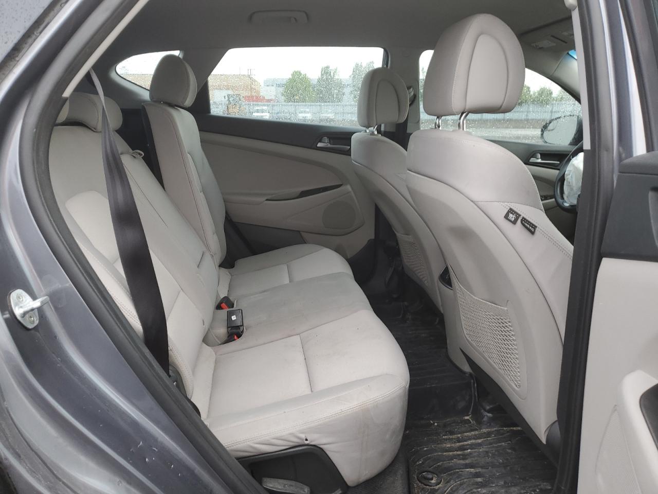 KM8J2CA40HU540689 2017 Hyundai Tucson Se