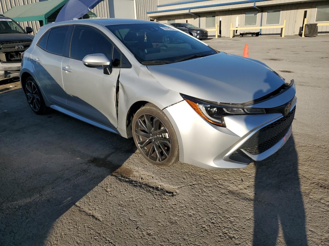 2022 Toyota Corolla Xse vin: JTNC4MBE4N3185978