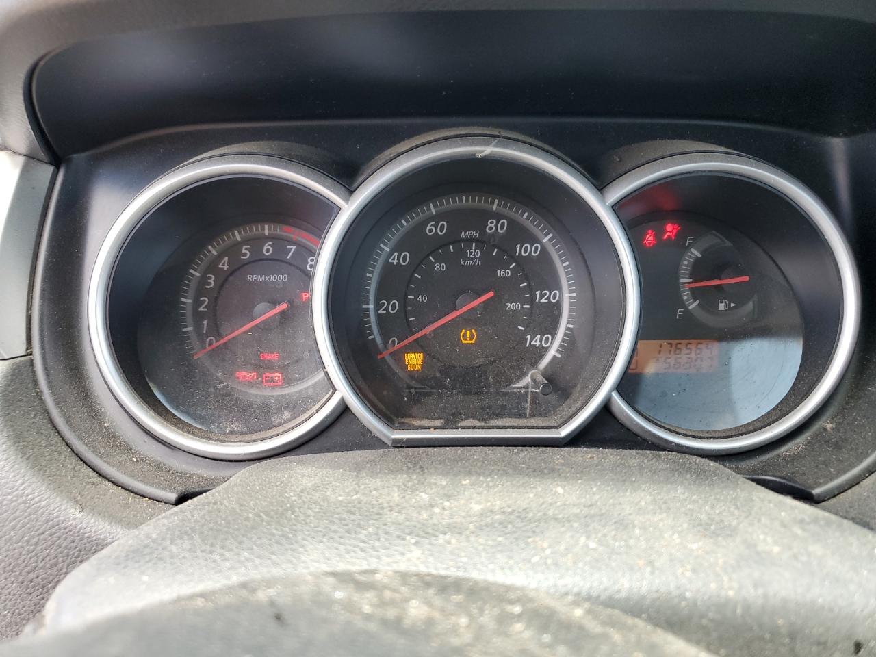 3N1BC1CPXBL517622 2011 Nissan Versa S