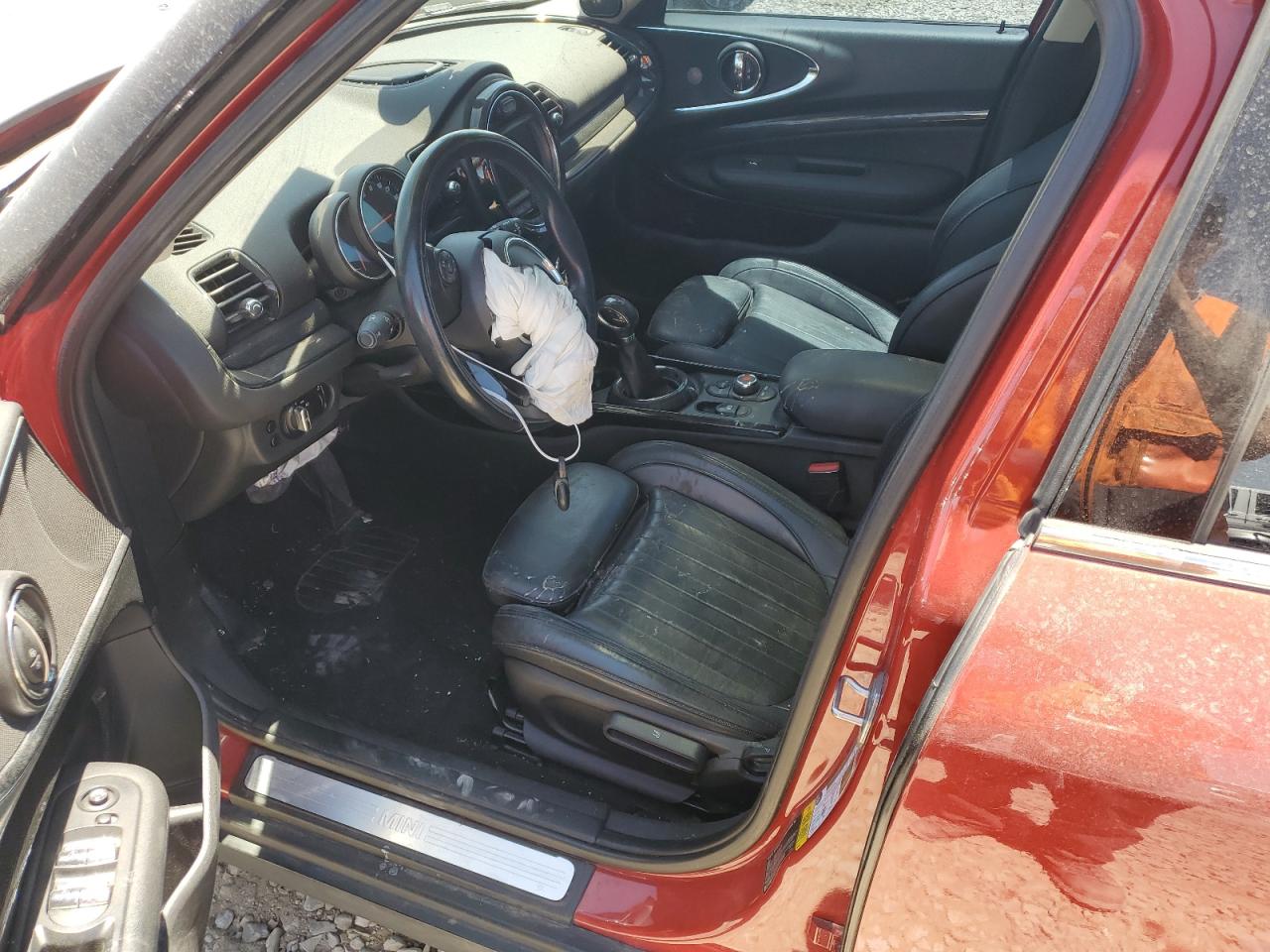 WMWLN5C5XG2E29812 2016 Mini Cooper Clubman