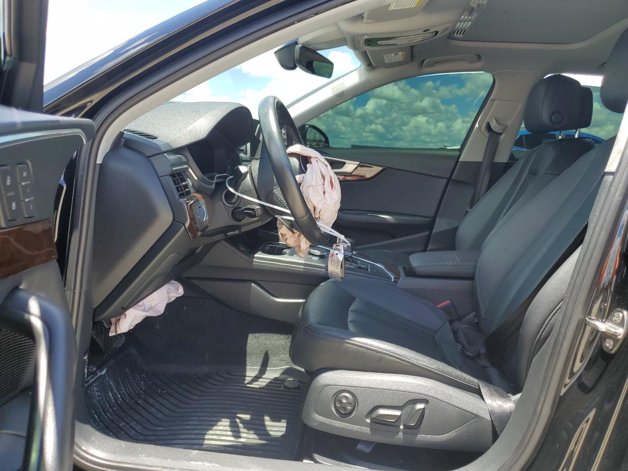 WAUENAF4XJA112546 2018 Audi A4 Premium Plus