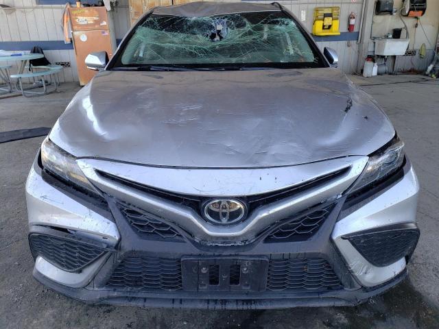 VIN 4T1G11AK3NU657310 2022 Toyota Camry, SE no.5