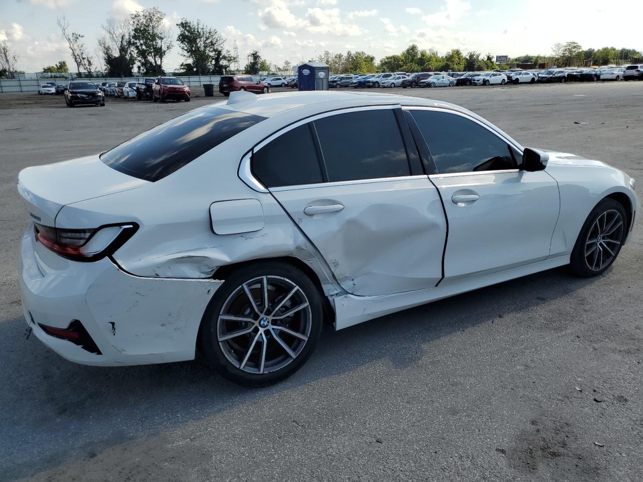 2020 BMW 330I vin: 3MW5R1J05L8B33117