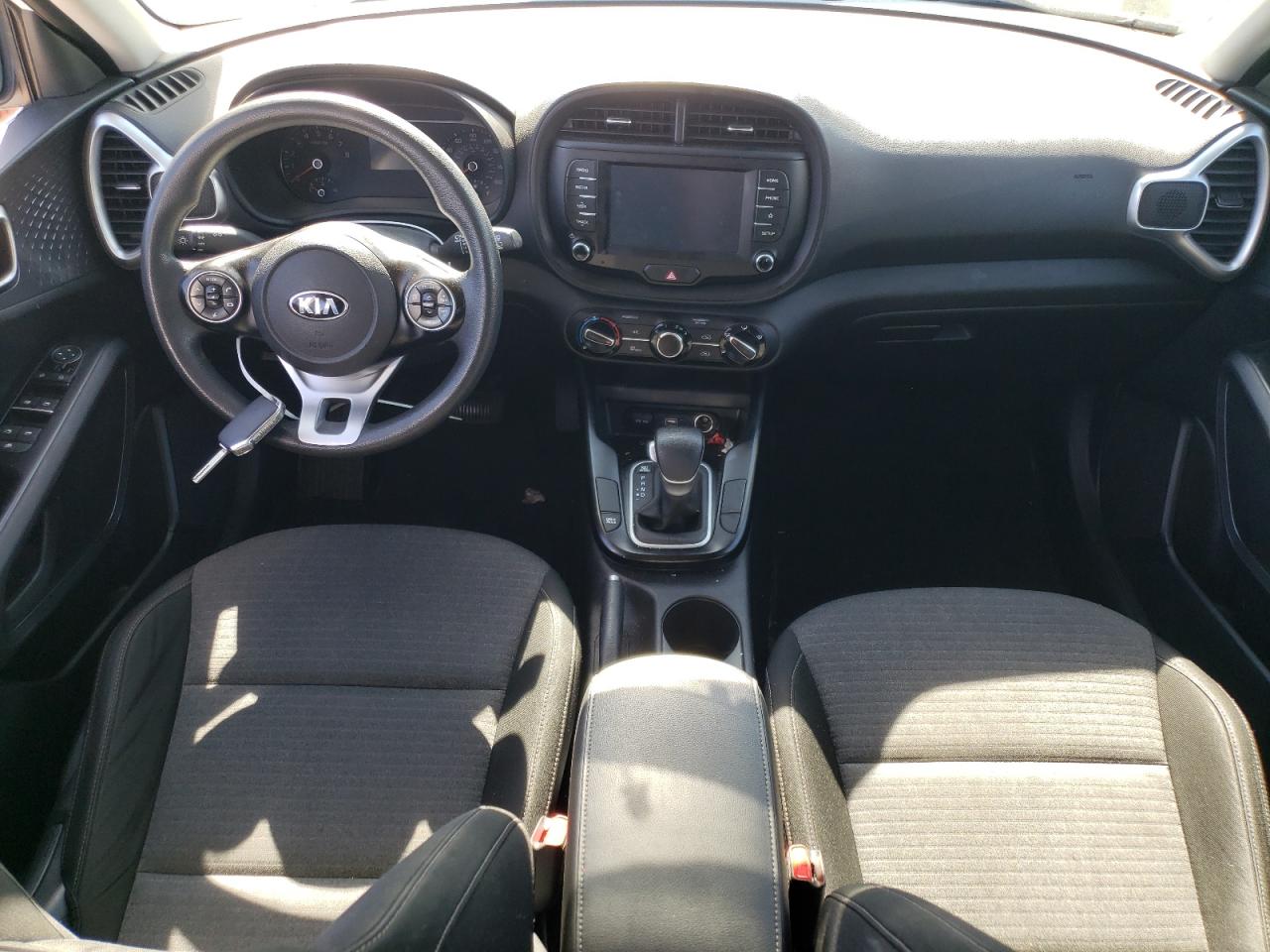 KNDJ23AU2L7713124 2020 Kia Soul Lx