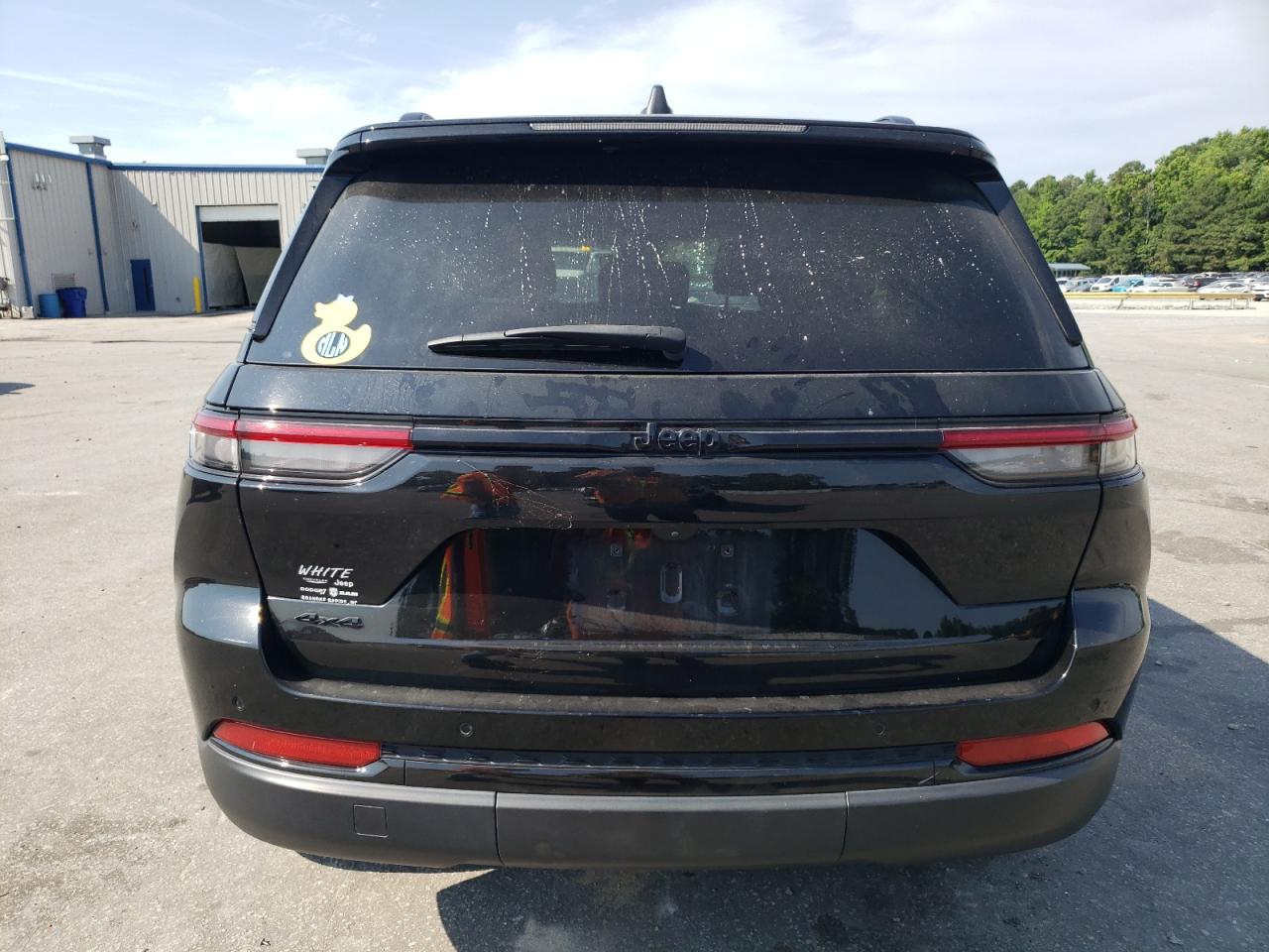 1C4RJHAG4N8573961 2022 Jeep Grand Cherokee Laredo