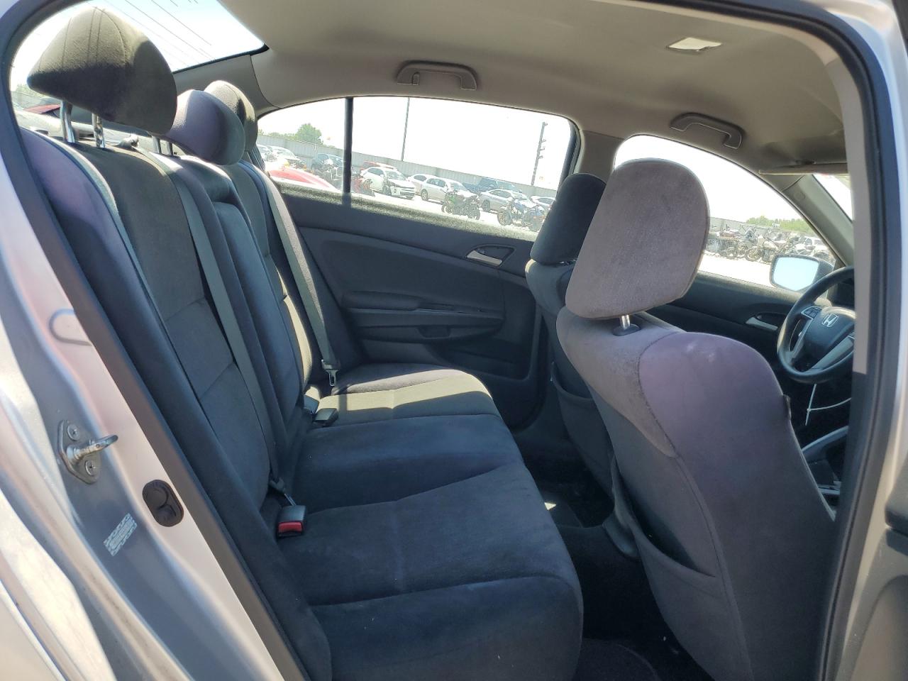 1HGCP2F4XAA192877 2010 Honda Accord Lxp