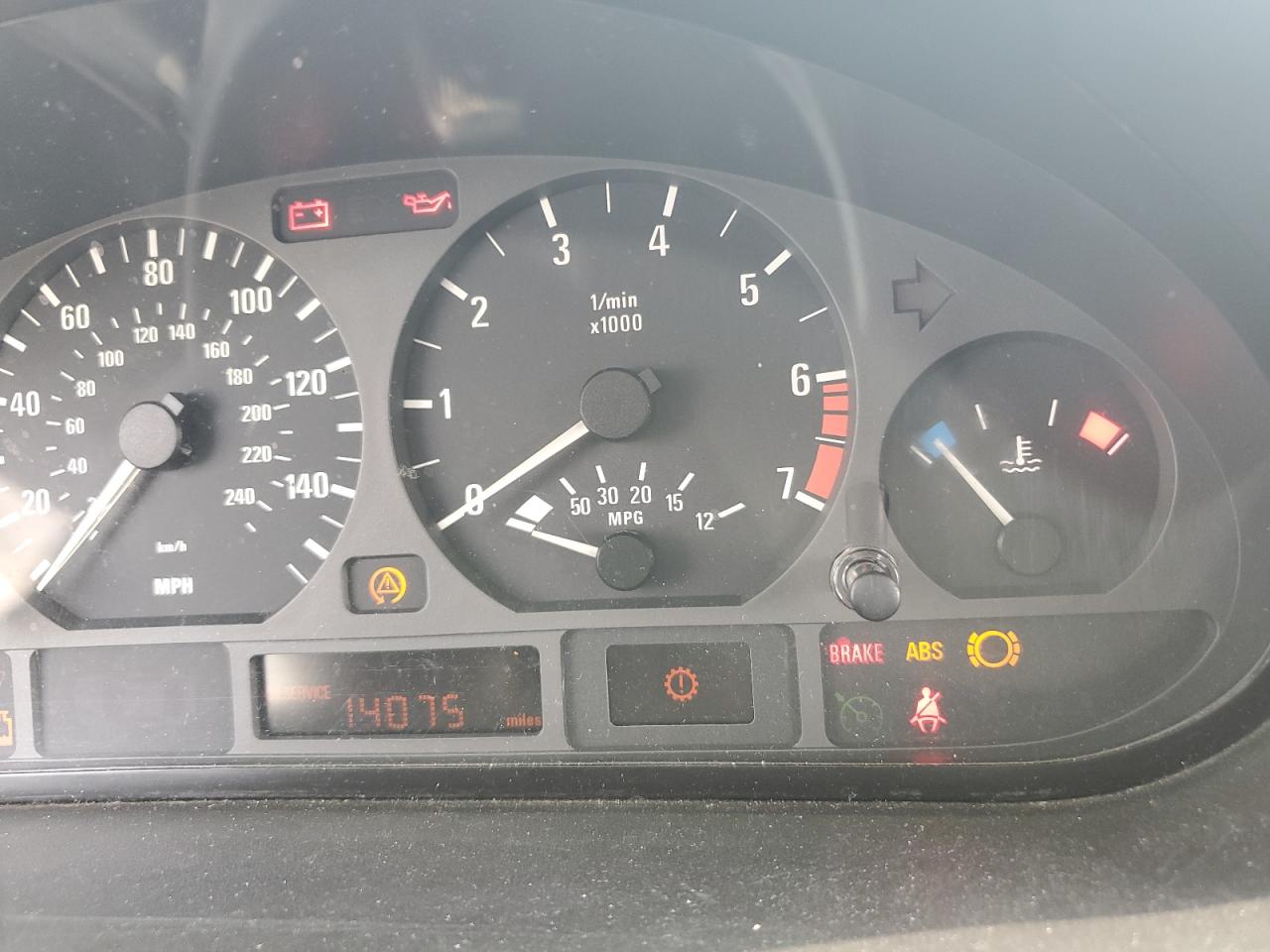 WBAEV33443KL84927 2003 BMW 325 I