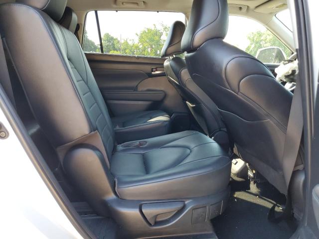 2022 Toyota Highlander Xle VIN: 5TDGZRBH3NS591795 Lot: 59831384