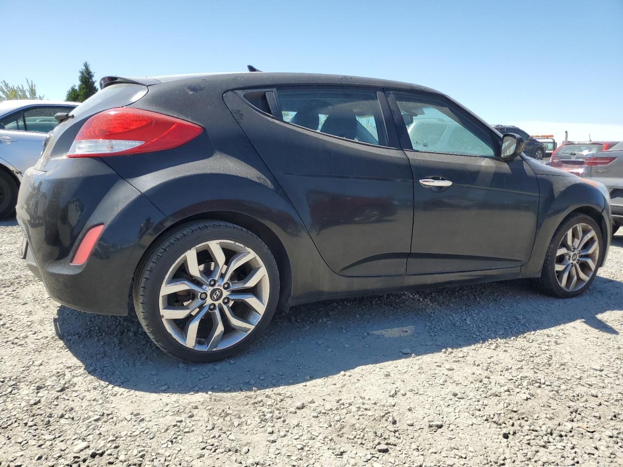 2015 Hyundai Veloster vin: KMHTC6AD7FU218670