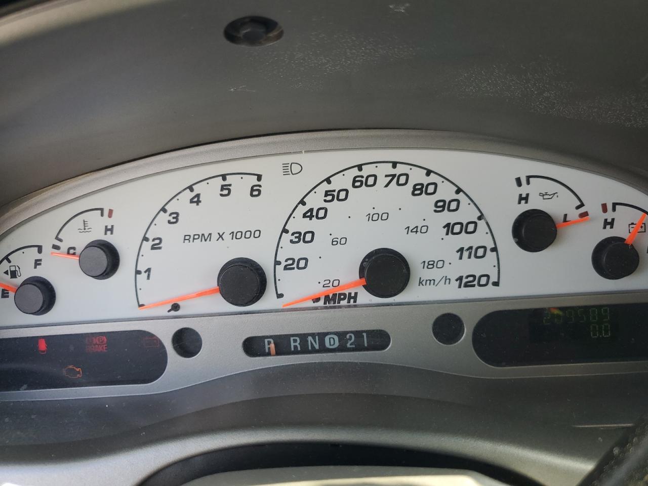 1FMZU67K44UC30334 2004 Ford Explorer Sport Trac