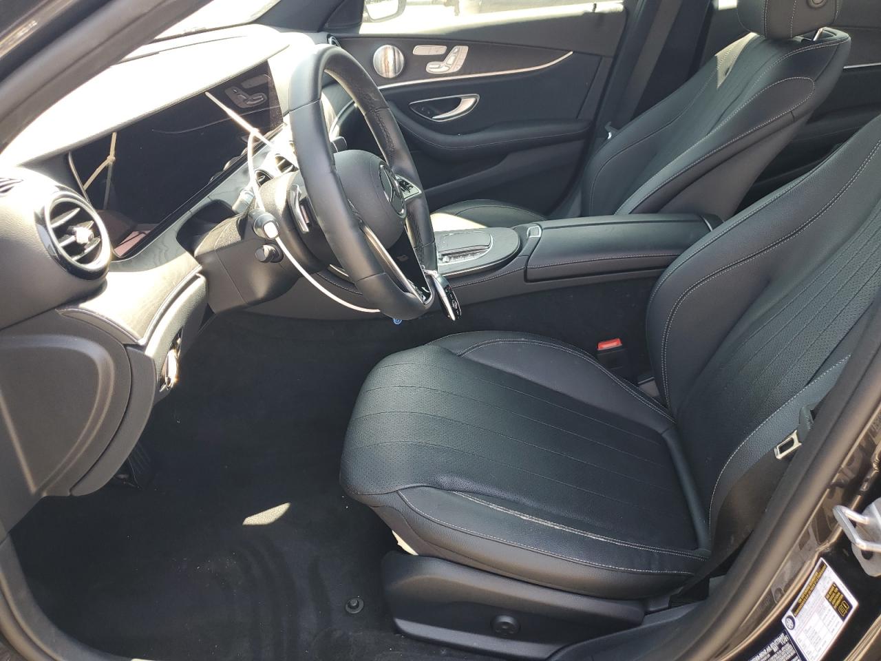 W1KZF8DB3NB021944 2022 Mercedes-Benz E 350