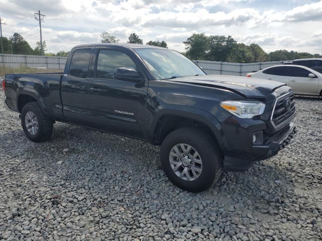  TOYOTA TACOMA 2018 Czarny