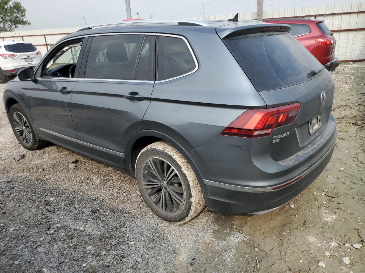 3VV3B7AX2JM090747 2018 Volkswagen Tiguan Se