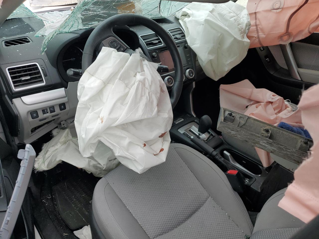 JF2SJAGC3HH513317 2017 Subaru Forester 2.5I Premium