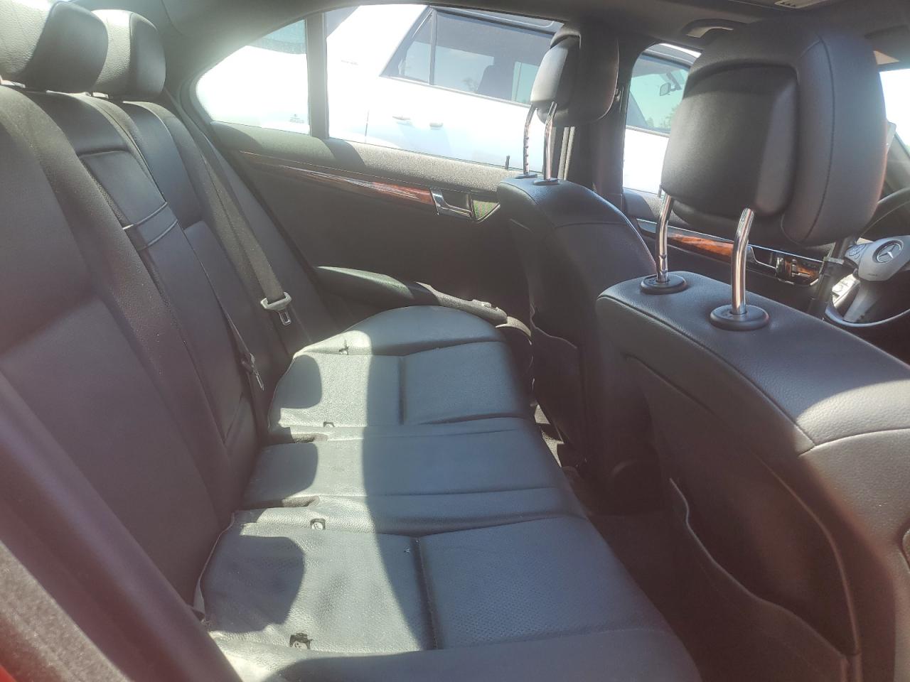 WDDGF8BB8AF433838 2010 Mercedes-Benz C 300 4Matic