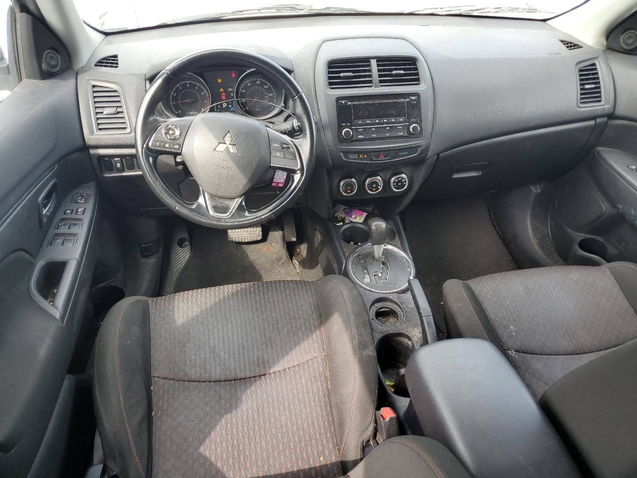 JA4AP3AU3HZ011983 2017 Mitsubishi Outlander Sport Es