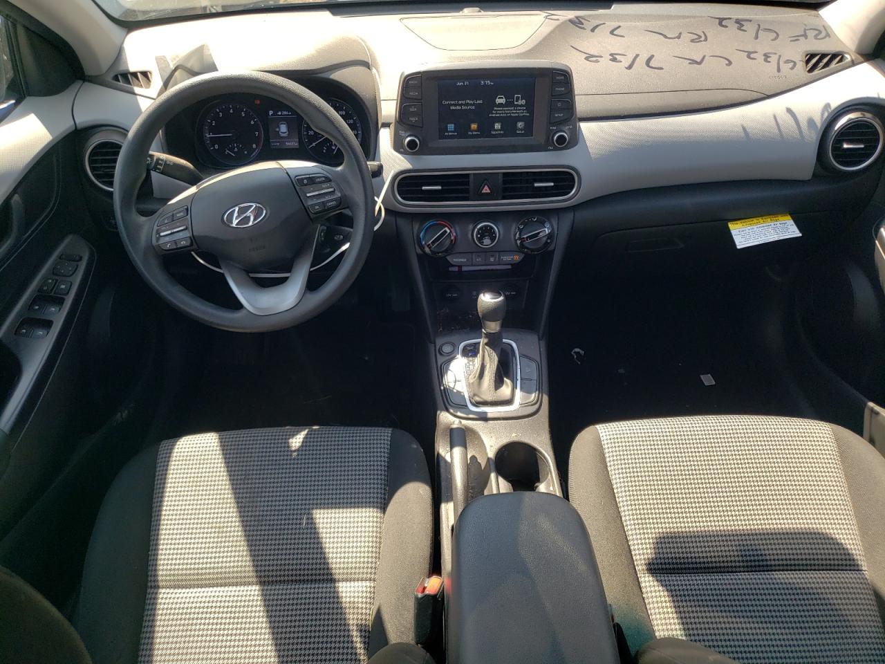 KM8K12AA7JU178101 2018 Hyundai Kona Se