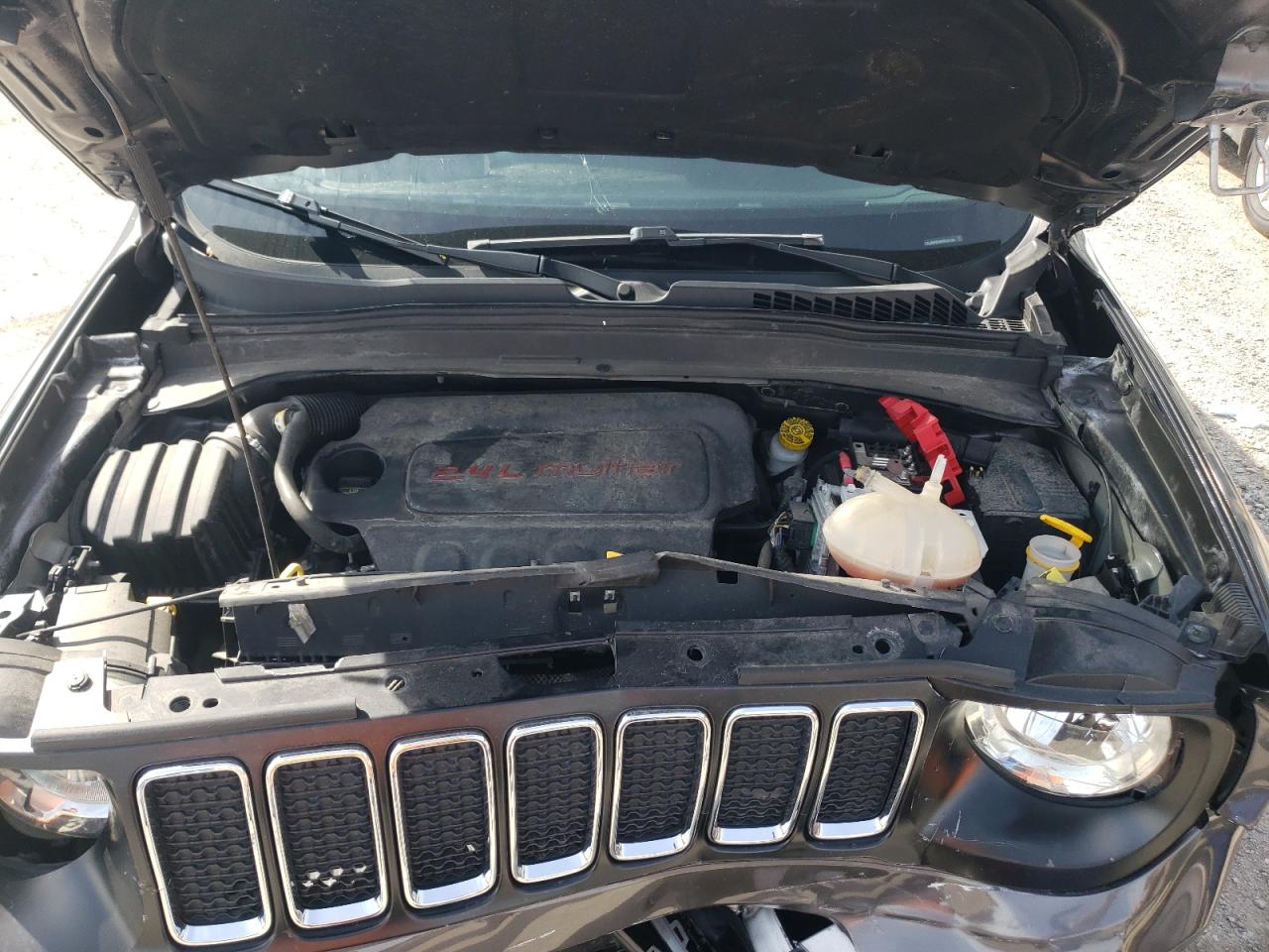 ZACNJBBB3KPK30154 2019 Jeep Renegade Latitude