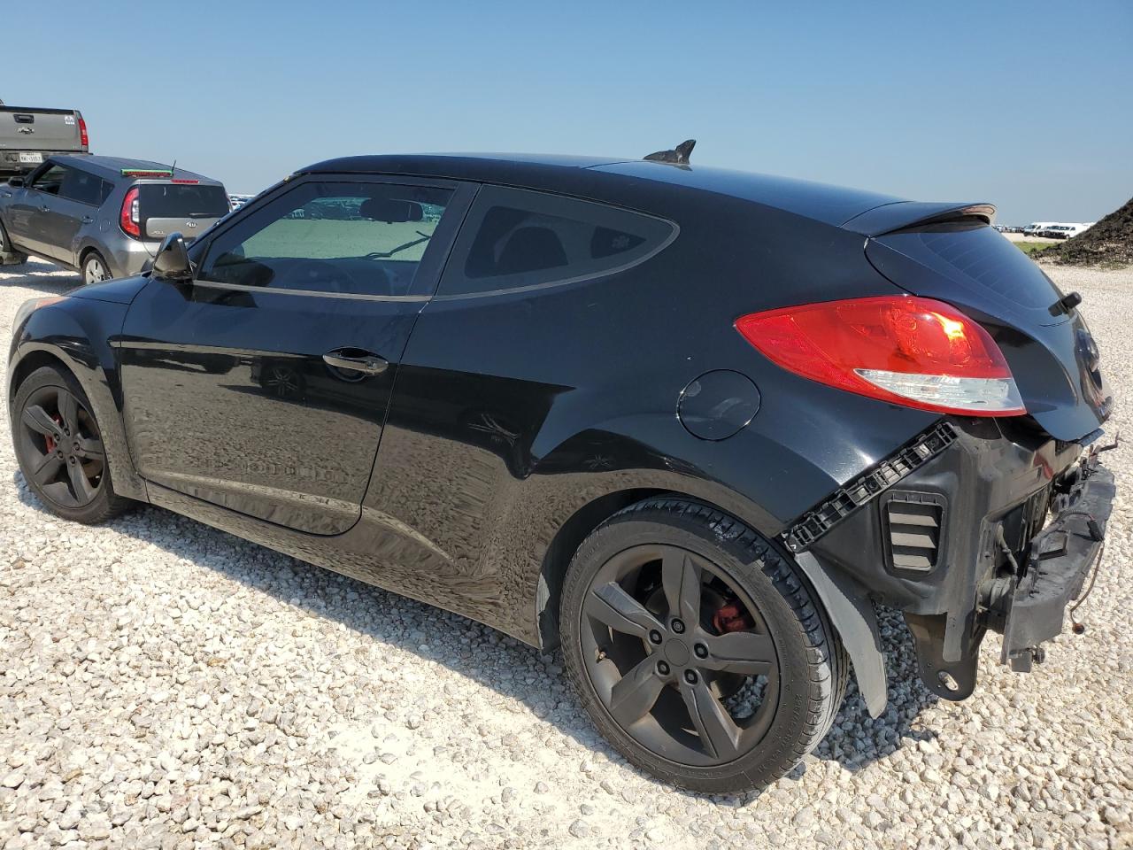 2013 Hyundai Veloster vin: KMHTC6AD6DU135938