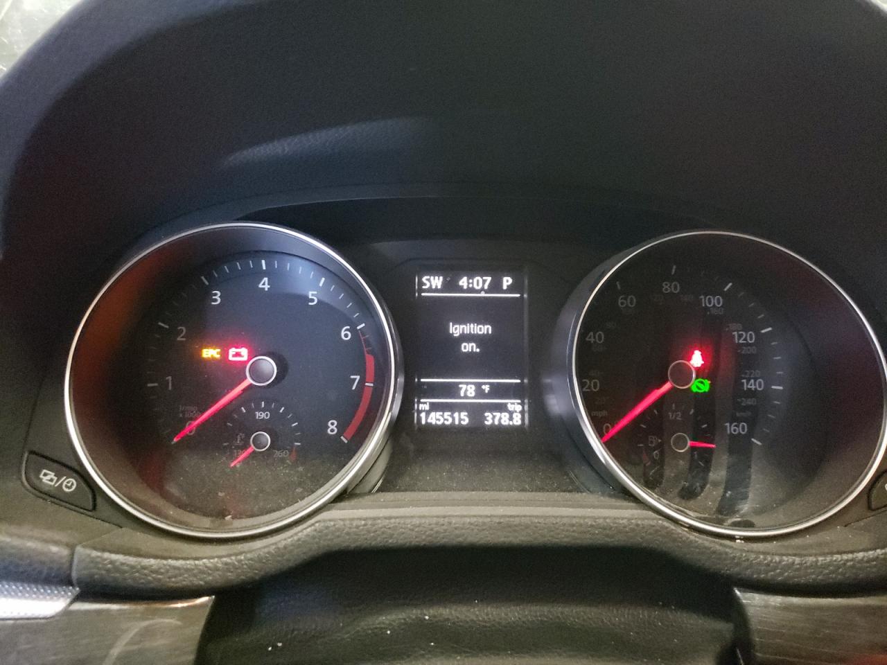 1VWBA7A39JC011261 2018 Volkswagen Passat Se