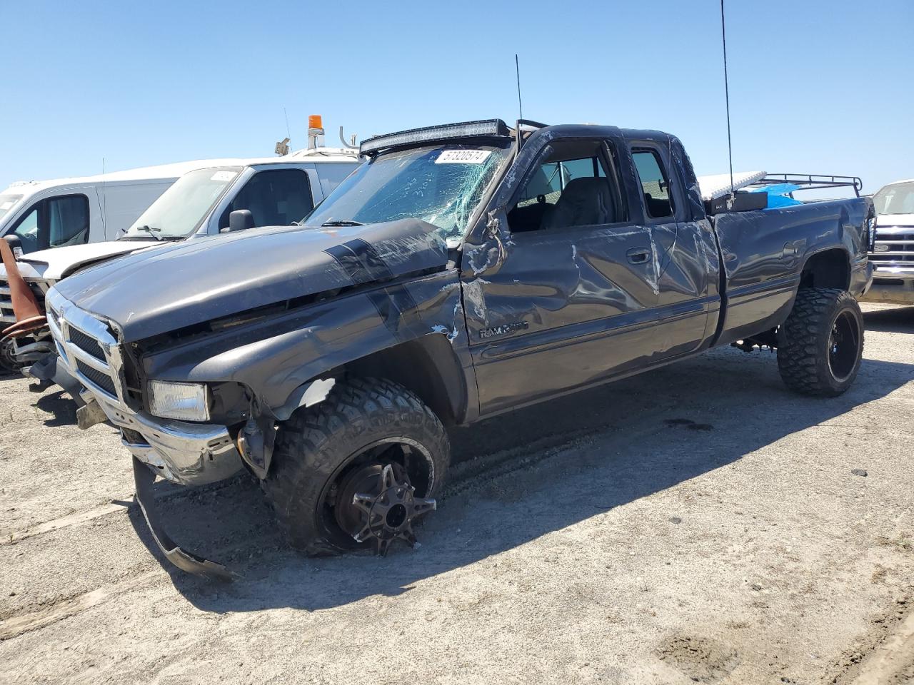 3B7KF23Z22M275592 2002 Dodge Ram 2500