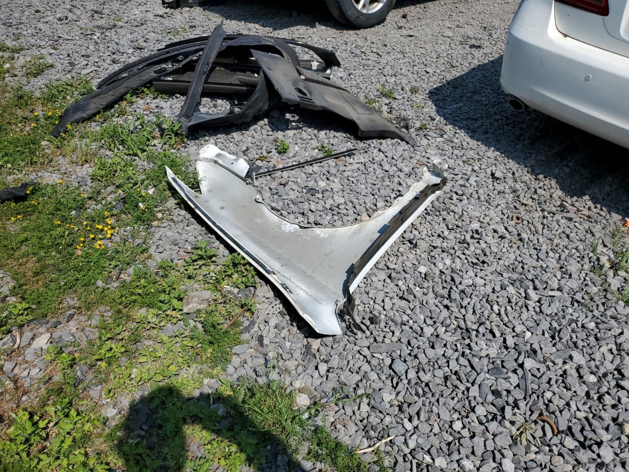 JTHBK1EG9B2437032 2011 Lexus Es 350